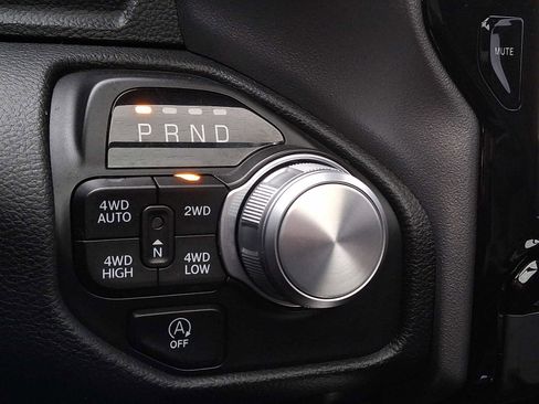 Used 2023 RAM 1500 Laramie image 12