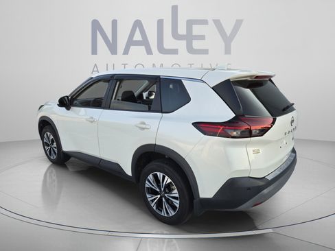 Used 2023 Nissan Rogue SV FWD image 3