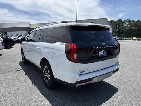 Used 2025 Ford Expedition Max Platinum AWD/4WD image 5