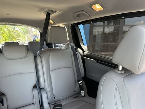 Certified 2024 Honda Odyssey EX-L image 15