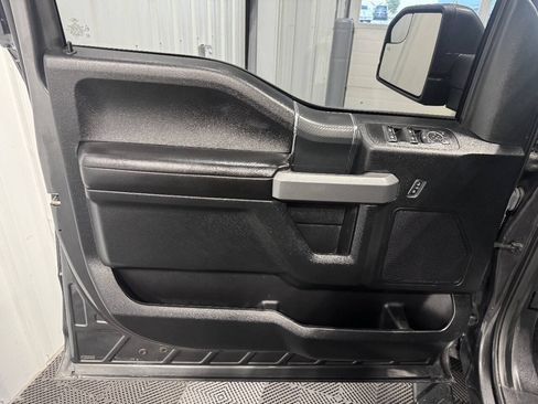 Used 2018 Ford F150 XLT w/ Equipment Group 302A Luxury AWD/4WD image 8