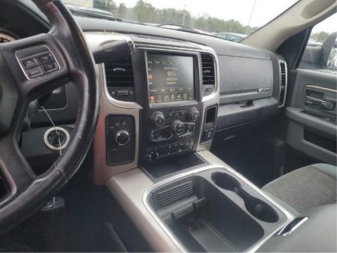 Used 2017 RAM 3500 Big Horn AWD/4WD image 7