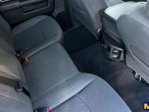 Used 2024 RAM 2500 Big Horn w/ Sport Appearance Package image 18