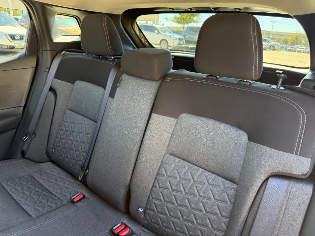 Used 2025 Nissan Kicks SV FWD image 29