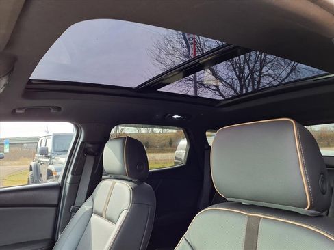 Used 2020 Chevrolet Blazer Premier w/ Driver Confidence II Package image 17