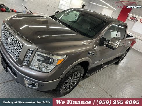 Used 2016 Nissan Titan Platinum Reserve AWD/4WD image 11