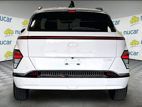 Used 2024 Hyundai Kona Limited FWD image 5