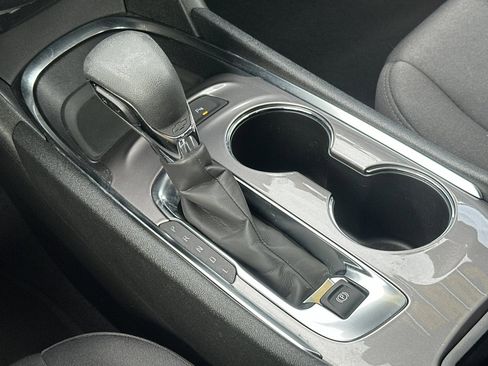 Used 2024 Chevrolet Malibu LT image 23