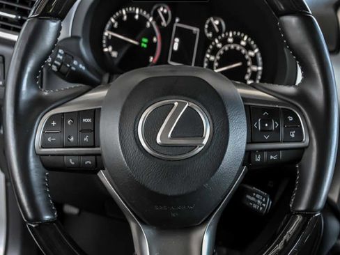 Used 2023 Lexus GX 460 Premium image 17