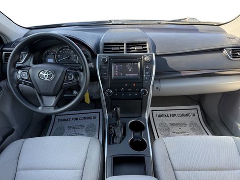 Used 2015 Toyota Camry LE image 11