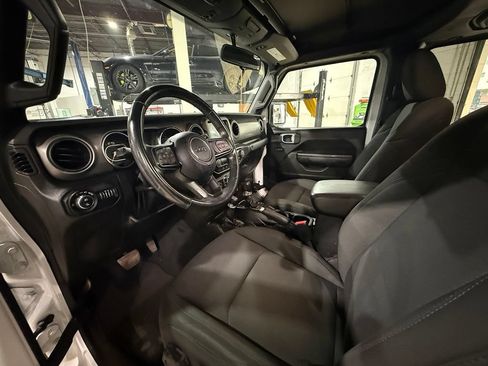 Used 2022 Jeep Gladiator Sport AWD/4WD image 18