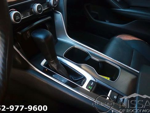Used 2020 Honda Accord Sport image 18