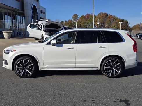 Used 2020 Volvo XC90 T6 Momentum w/ Protection Package Premier image 23