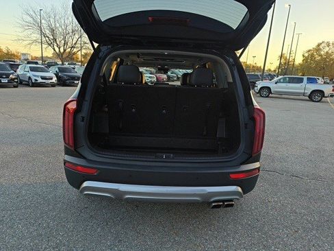 Used 2020 Kia Telluride S image 16