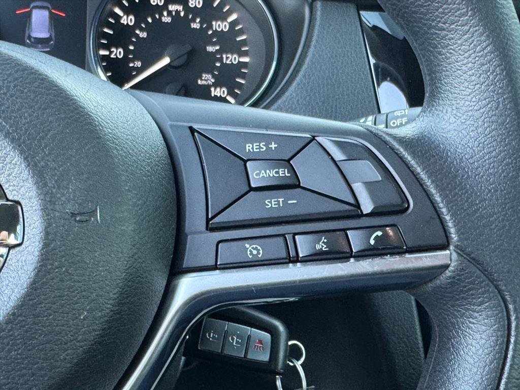 Used 2020 Nissan Rogue S FWD image 19