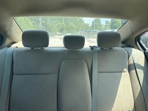 Used 2012 Honda Civic LX image 12