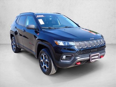 Used 2022 Jeep Compass Trailhawk AWD/4WD image 5