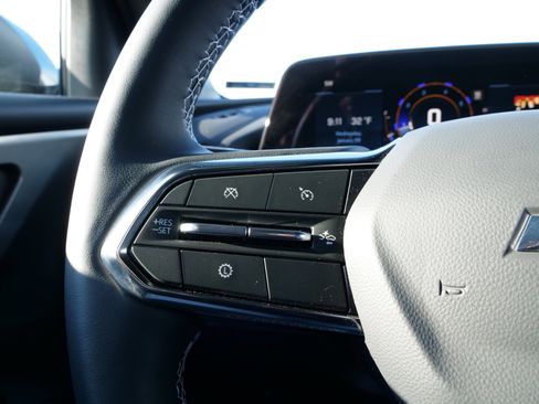 Certified 2026 Chevrolet Traverse LT w/ Sun and Wheel Package image 21