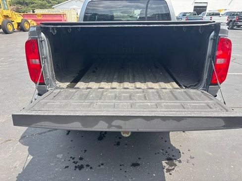 Used 2021 Chevrolet Colorado W/T w/ Custom Special Edition AWD/4WD image 9