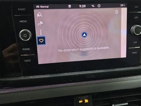 Used 2022 Volkswagen Taos SEL image 10