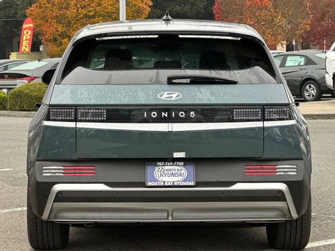 New 2026 Hyundai Ioniq 5 SEL image 5