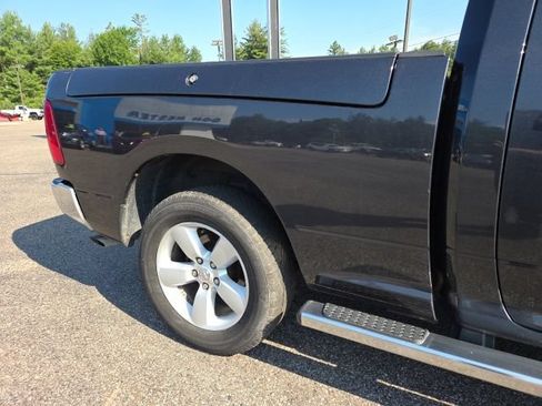 Used 2015 RAM 1500 Classic SLT w/ Luxury Group AWD/4WD image 21