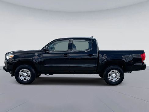 Used 2016 Toyota Tacoma SR image 6