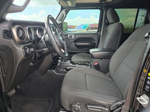 Used 2020 Jeep Wrangler Unlimited Sport S AWD/4WD image 10