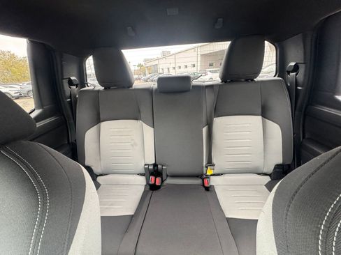 Used 2025 Toyota Tacoma TRD Off-Road image 29