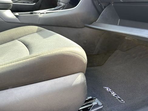 Used 2025 Toyota RAV4 XLE w/ Convenience Package image 25