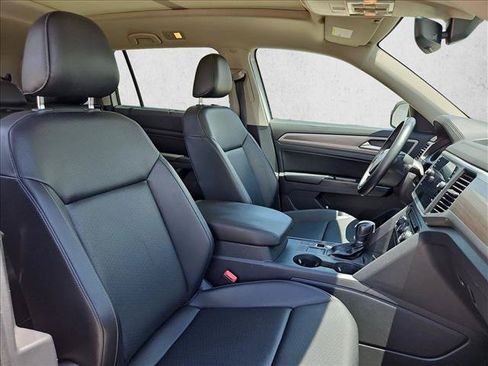 Used 2019 Volkswagen Atlas SE w/ Panoramic Sunroof Package FWD image 21