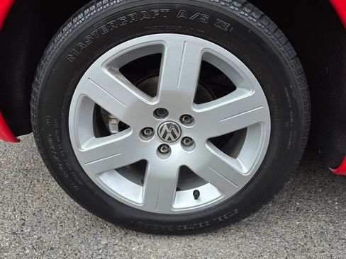 Used 2004 Volkswagen Beetle GLS FWD image 37