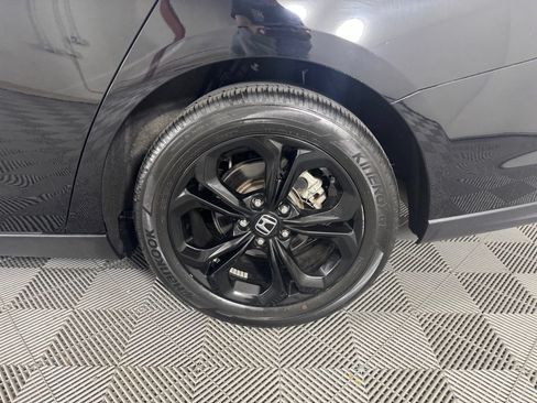 Used 2025 Honda Accord SE image 36