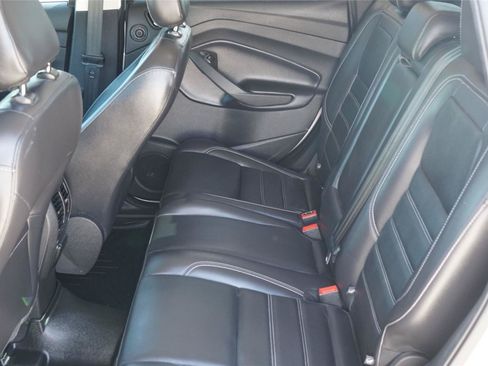 Certified 2019 Ford Escape Titanium FWD image 22