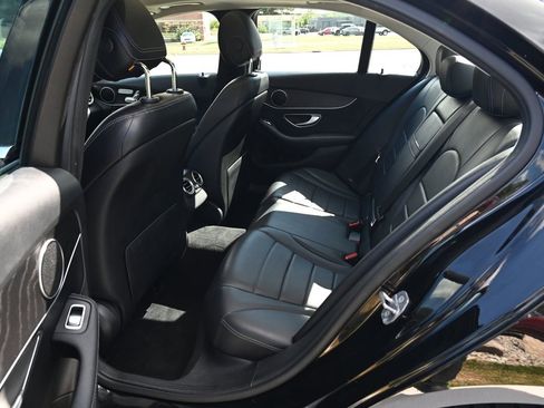 Used 2017 Mercedes-Benz C 300 4MATIC Sedan image 38