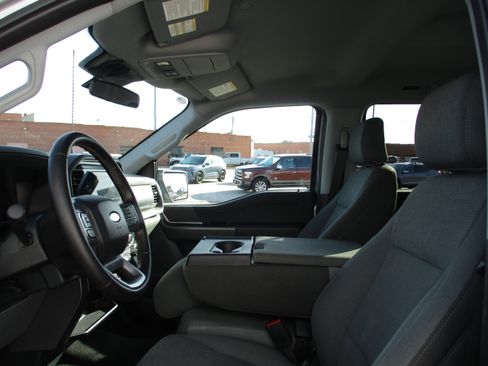 Used 2025 Ford F150 XLT w/ Equipment Group 301A Standard image 12