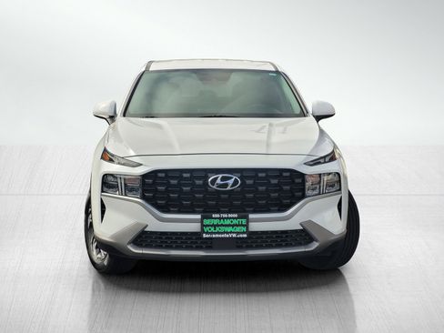 Used 2022 Hyundai Santa Fe SE image 2