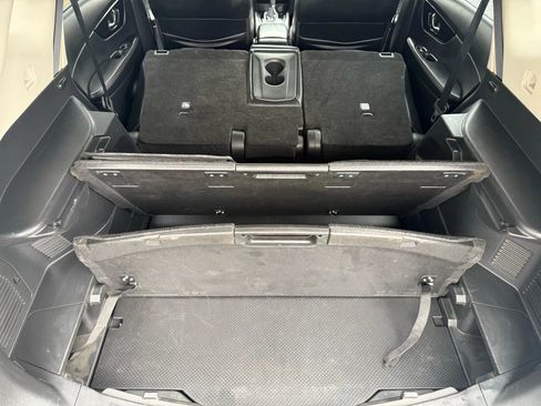 Used 2018 Nissan Rogue SL image 24