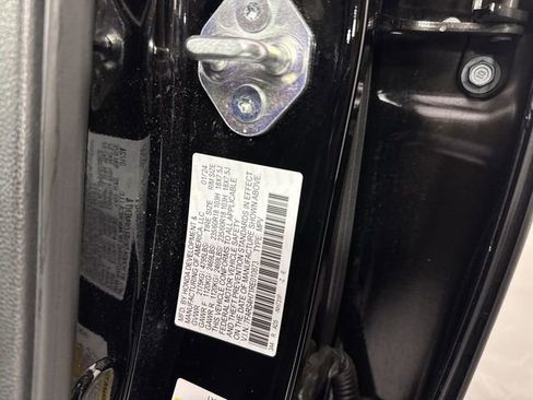 Used 2024 Honda CR-V EX-L image 39