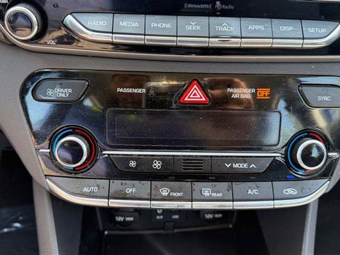 Used 2019 Hyundai Ioniq Blue FWD image 29