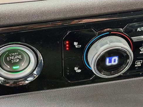 Used 2022 Chevrolet Silverado 1500 LT image 35