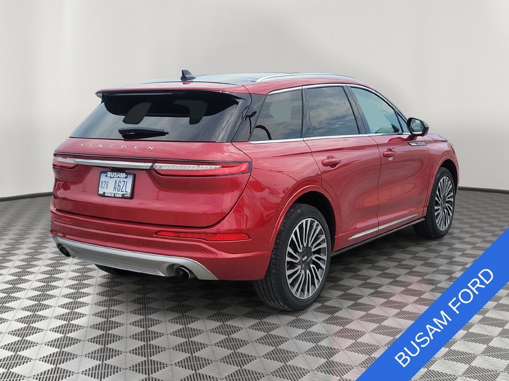 Used 2022 Lincoln Corsair AWD w/ Premium Package image 4
