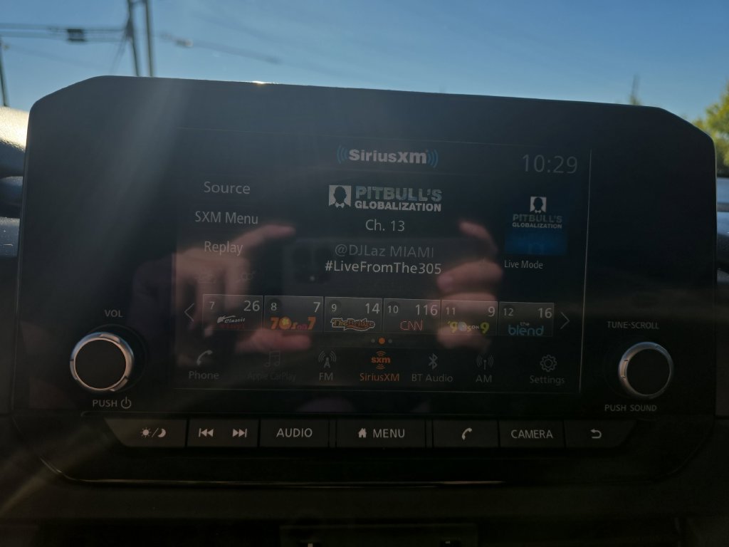 Used 2023 Nissan Pathfinder S AWD/4WD image 28