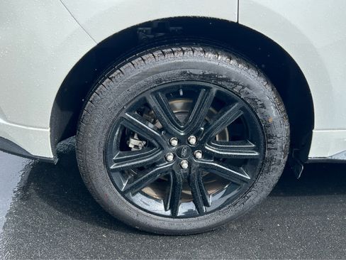 Certified 2023 Ford Edge ST-Line AWD/4WD image 15