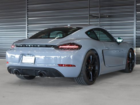 Certified 2025 Porsche 718 Cayman GTS image 10
