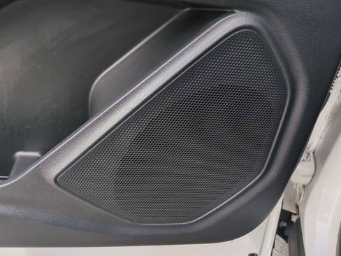 Used 2022 Ford Explorer Limited w/ Limited Technology Package image 24