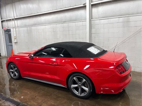 Used 2016 Ford Mustang Convertible w/ Equipment Group 051A image 31