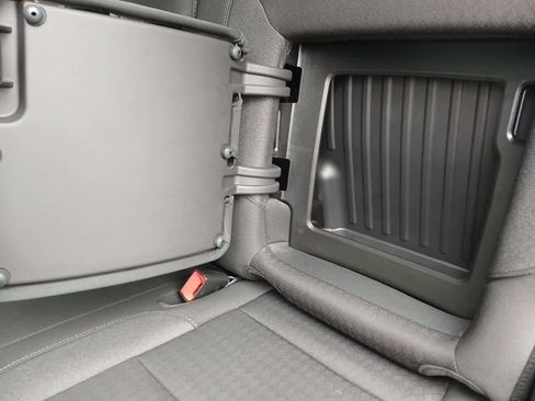 Used 2025 GMC Sierra 1500 Elevation w/ LPO, Elevation Black Package image 22