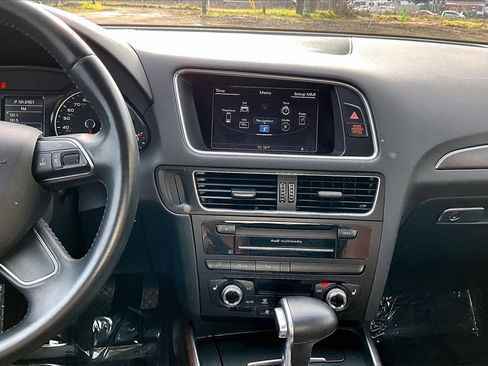 Used 2015 Audi Q5 2.0T Premium Plus w/ Technology Package image 8