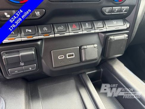 Used 2020 Chevrolet Silverado 1500 High Country AWD/4WD image 21
